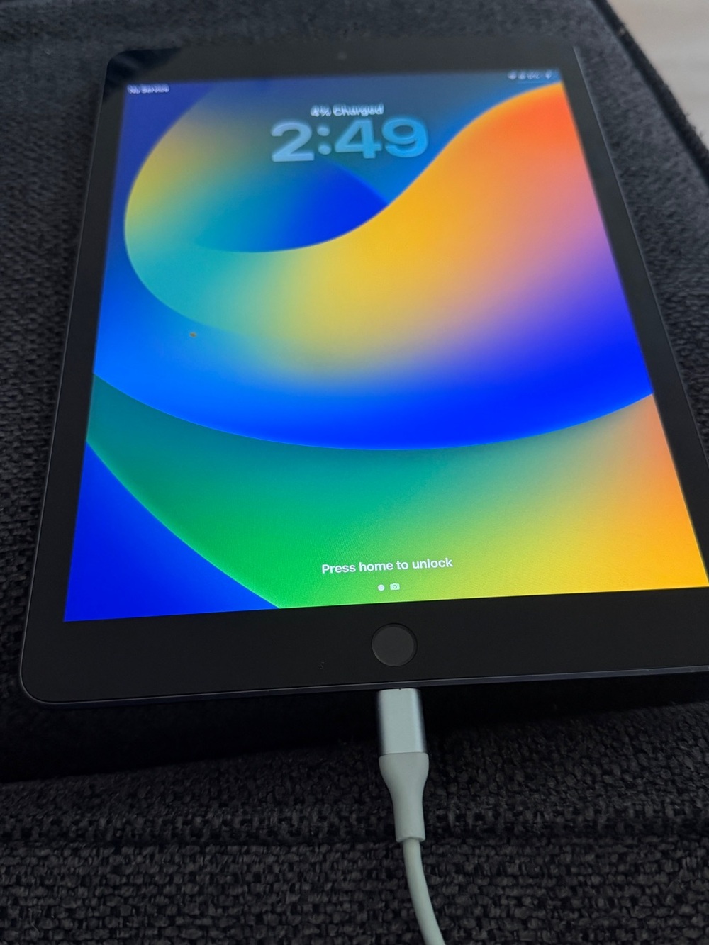 Apple iPad in Black with Home Button and Charging Cable